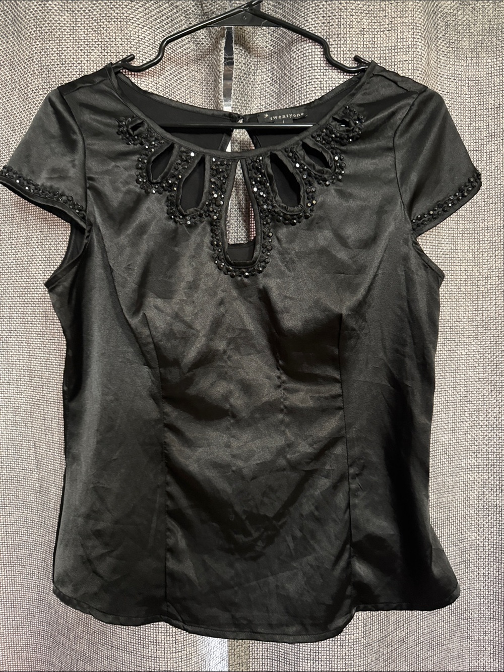 Forever 21 Black Beaded Keyhole Satin Top Retro Style Twentyone Large Pinup